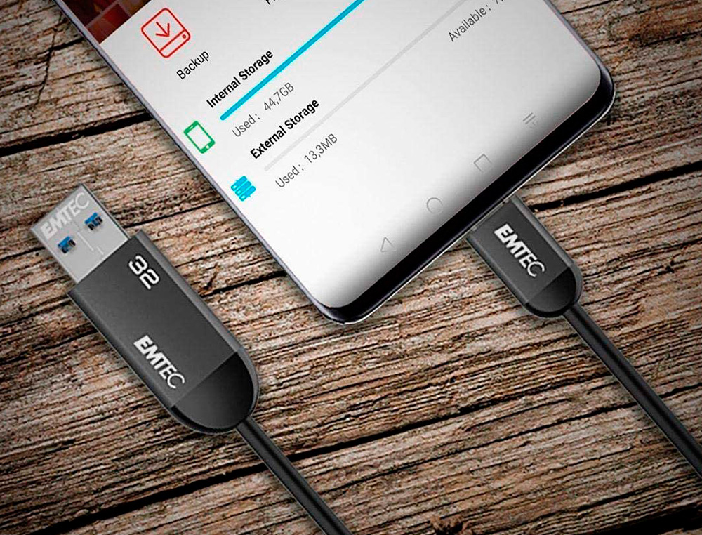 CLE USB DUAL EMTEC 3.1 GEN1 T750A LIGHTNING CORPS METAL   LOGO GRAVURE LASER CAPACITE   32GB COMPATIBLE EMTEC CONNECT
