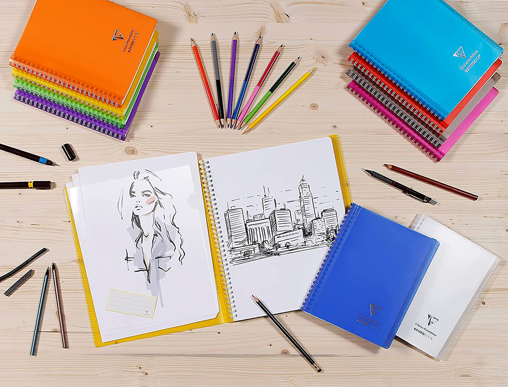 CARNET DE DESSIN KOVERBOOK A4 2 RABATS   POCHETTE        COULEURS ASSORTIES  22,5X29,7 CM BLANC 125G 100 PAGES