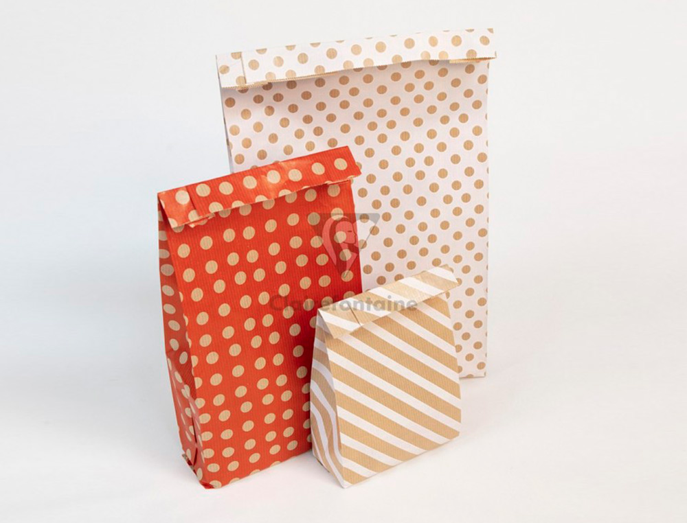POCHETTES KRAFT FOND ROUGE 50G/M   15X31X6 CM  SACHET DE 50 UN