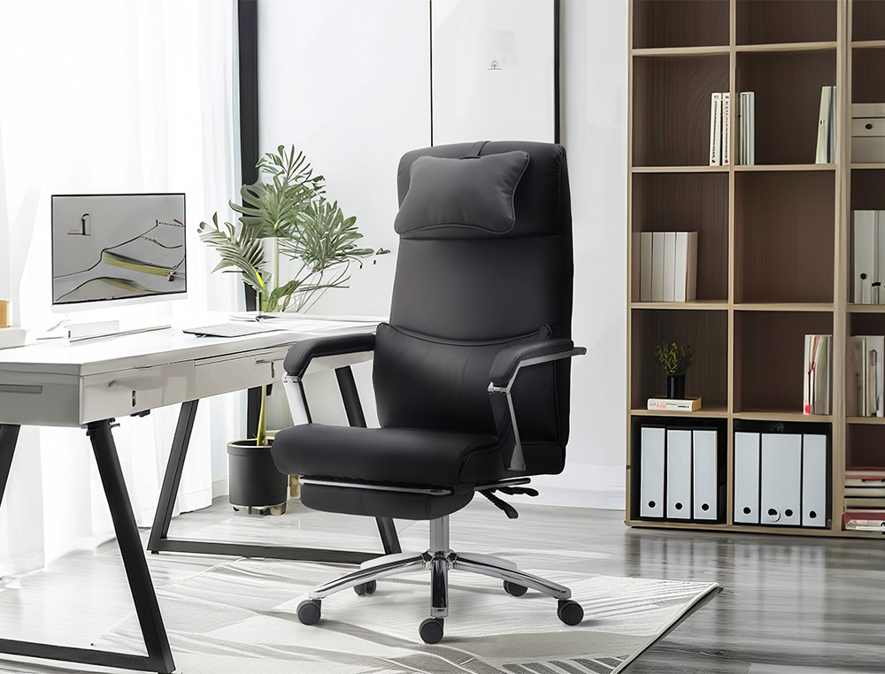CHAISE DIRECTION Q-CONNECT RAVENNA SIMIL CUIR BASE METALLIQUE HAUT MAX 1300 LARG 550 PROF 510MM ROUES PREMIUM NOIR